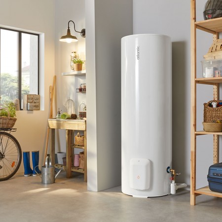 Стоящ бойлер със сух керамичен нагревател Zeneo, 3kW, 300л.